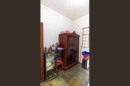 Casa à venda com 300m², 3 quartos e 5 vagas