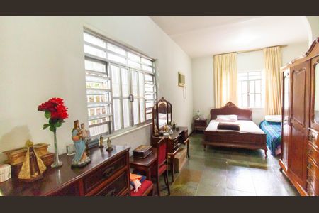 Casa à venda com 300m², 3 quartos e 5 vagas Casa à venda com 300m², 3 quartos e 5 vagasQuarto 1