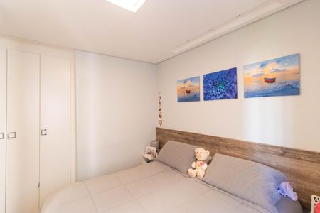 Apartamento à venda com 70m², 3 quartos e 1 vagaQuarto 02