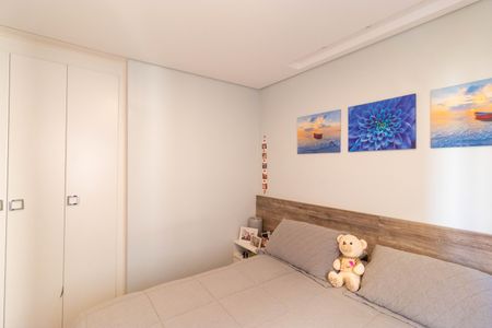 Apartamento à venda com 70m², 3 quartos e 1 vagaQuarto 02