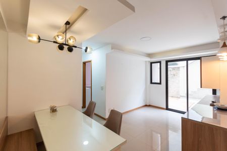 Apartamento à venda com 92m², 3 quartos e 1 vagaSala