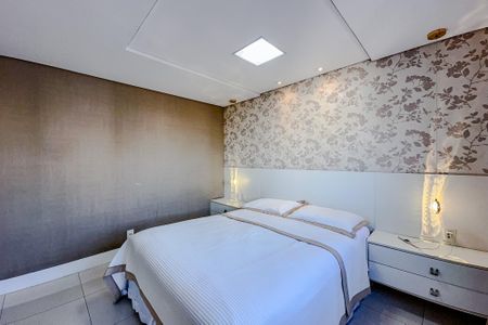 Apartamento à venda com 210m², 3 quartos e 3 vagasSuíte 1