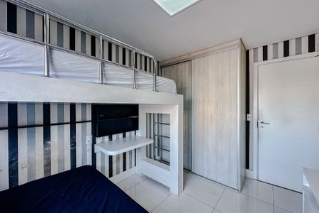 Apartamento à venda com 210m², 3 quartos e 3 vagasSuíte 2