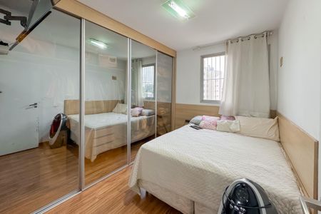 Apartamento à venda com 90m², 3 quartos e 2 vagasSuíte