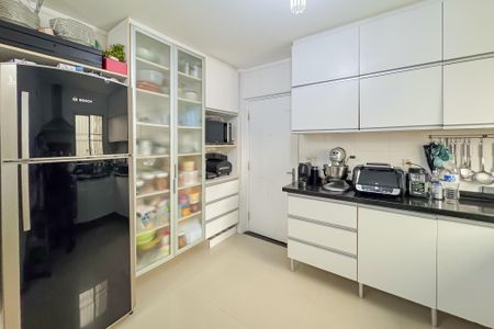 Apartamento à venda com 90m², 3 quartos e 2 vagasCozinha