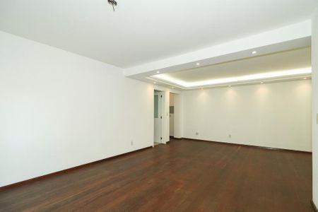 Apartamento à venda com 128m², 3 quartos e 1 vagaSala