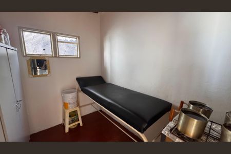 Casa à venda com 300m², 4 quartos e 3 vagasQuarto de Serviço