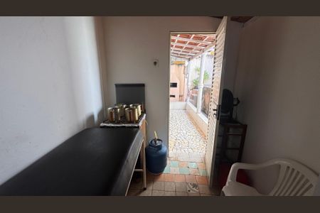 Casa à venda com 300m², 4 quartos e 3 vagasQuarto de Serviço