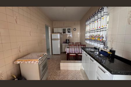 Casa à venda com 300m², 4 quartos e 3 vagasCozinha