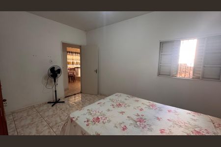 Casa à venda com 300m², 4 quartos e 3 vagasQuarto 2
