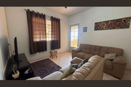 Casa à venda com 300m², 4 quartos e 3 vagasSala