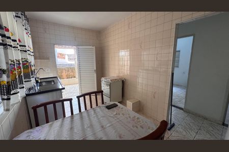 Casa à venda com 300m², 4 quartos e 3 vagasCozinha