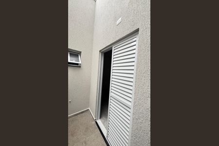 Casa à venda com 71m², 3 quartos e 2 vagas Casa à venda com 71m², 3 quartos e 2 vagasVaranda da Suíte