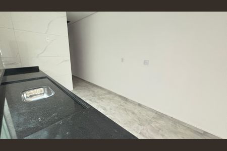 Casa à venda com 71m², 3 quartos e 2 vagas Casa à venda com 71m², 3 quartos e 2 vagasCozinha