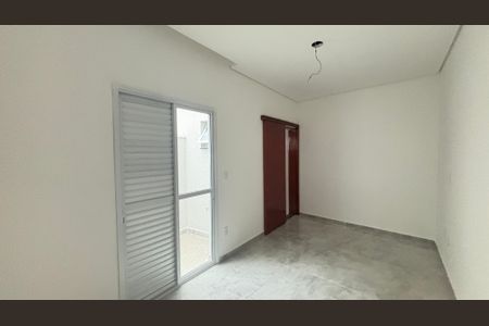 Casa à venda com 71m², 3 quartos e 2 vagas Casa à venda com 71m², 3 quartos e 2 vagasSuite