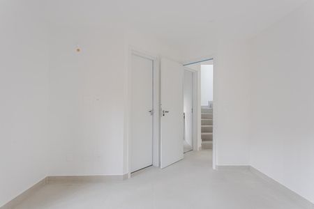 Casa à venda com 177m², 3 quartos e 2 vagas Casa à venda com 177m², 3 quartos e 2 vagasSuíte