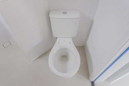Casa à venda com 177m², 3 quartos e 2 vagas Casa à venda com 177m², 3 quartos e 2 vagasBanheiro da Suíte