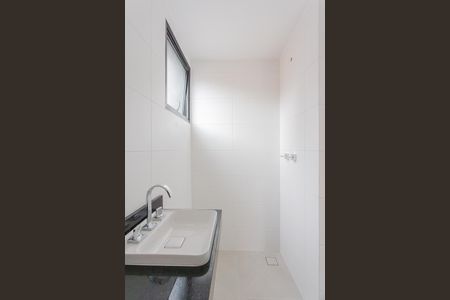 Casa à venda com 177m², 3 quartos e 2 vagas Casa à venda com 177m², 3 quartos e 2 vagasBanheiro da Suíte