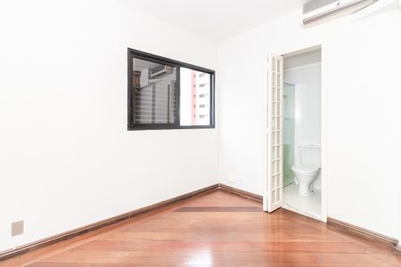 Apartamento à venda com 117m², 3 quartos e 2 vagasSuíte