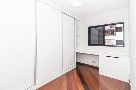 Apartamento à venda com 117m², 3 quartos e 2 vagasQuarto 1