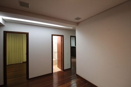 Apartamento à venda com 112m², 4 quartos e 2 vagasSala de TV