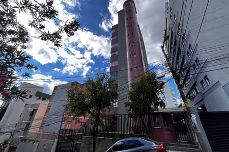 Apartamento à venda com 112m², 4 quartos e 2 vagasFachada