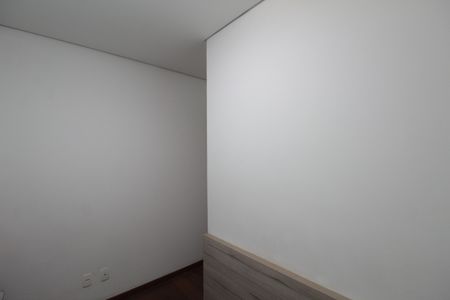 Apartamento à venda com 112m², 4 quartos e 2 vagasQuarto 2