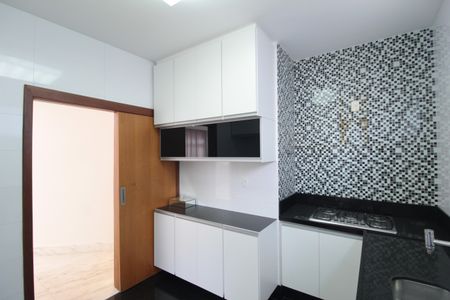 Apartamento à venda com 112m², 4 quartos e 2 vagasCozinha