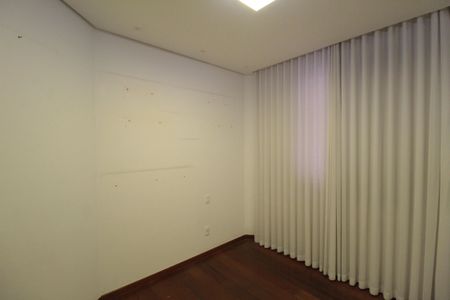 Apartamento à venda com 112m², 4 quartos e 2 vagasQuarto 1