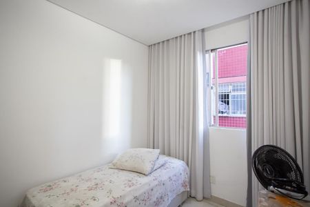 Apartamento à venda com 55m², 2 quartos e 1 vagaQuarto 2