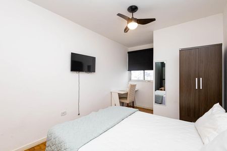 Studio à venda com 28m², 1 quarto e sem vaga Studio à venda com 28m², 1 quarto e sem vagaStudio