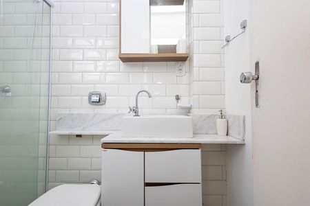 Studio à venda com 28m², 1 quarto e sem vaga Studio à venda com 28m², 1 quarto e sem vagaBanheiro