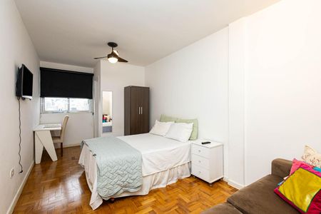 Studio à venda com 28m², 1 quarto e sem vaga Studio à venda com 28m², 1 quarto e sem vagaStudio
