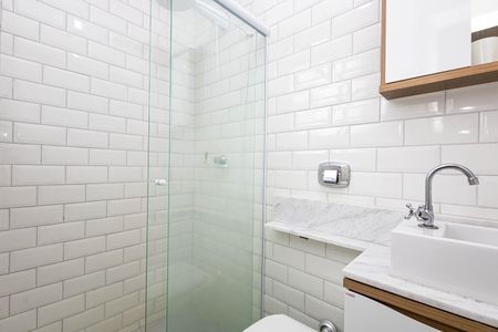 Studio à venda com 28m², 1 quarto e sem vaga Studio à venda com 28m², 1 quarto e sem vagaBanheiro