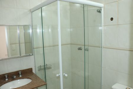 Casa de condomínio para alugar com 100m², 3 quartos e 2 vagasBanheiro