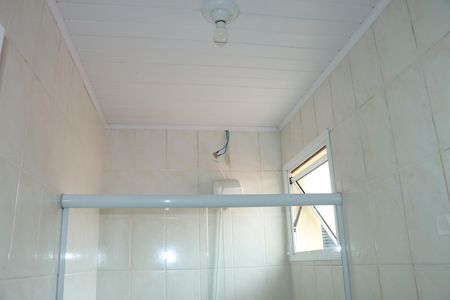 Casa de condomínio para alugar com 100m², 3 quartos e 2 vagasBanheiro da Suíte