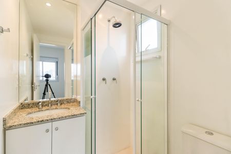 Apartamento à venda com 74m², 2 quartos e 2 vagasBanheiro da Suíte 2