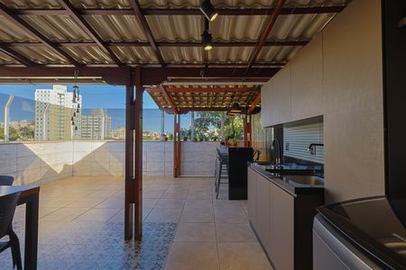 Apartamento à venda com 130m², 3 quartos e 2 vagasCobertura