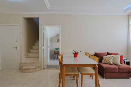 Apartamento à venda com 130m², 3 quartos e 2 vagasSala