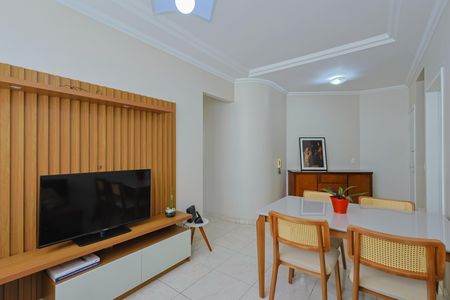 Apartamento à venda com 130m², 3 quartos e 2 vagasSala