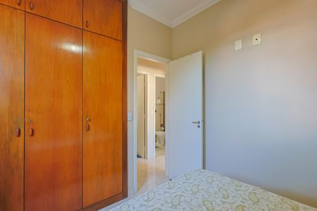 Apartamento à venda com 130m², 3 quartos e 2 vagasQuarto 3