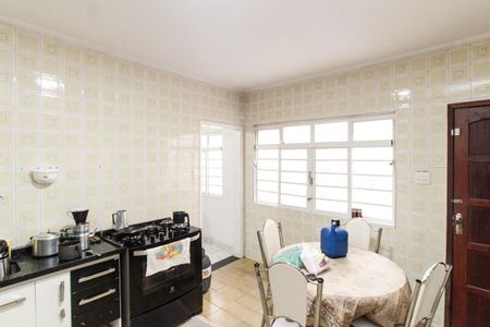 Casa à venda com 209m², 3 quartos e 2 vagas Casa à venda com 209m², 3 quartos e 2 vagasCozinha