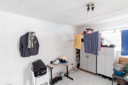 Casa à venda com 209m², 3 quartos e 2 vagas Casa à venda com 209m², 3 quartos e 2 vagasQuarto de Serviço