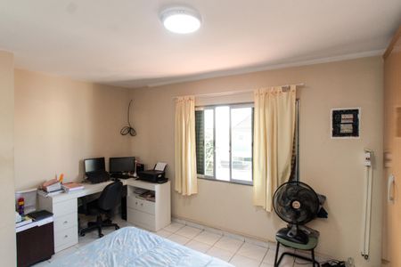 Casa à venda com 209m², 3 quartos e 2 vagas Casa à venda com 209m², 3 quartos e 2 vagasQuarto 3