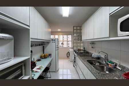 Apartamento à venda com 97m², 2 quartos e 1 vagaCozinha