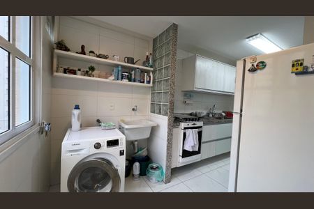 Apartamento à venda com 97m², 2 quartos e 1 vagaÁrea de Serviço