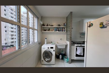 Apartamento à venda com 97m², 2 quartos e 1 vagaÁrea de Serviço