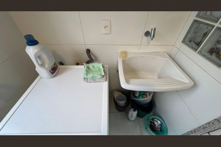 Apartamento à venda com 97m², 2 quartos e 1 vagaÁrea de Serviço