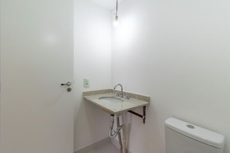 Apartamento para alugar com 28m², 1 quarto e sem vaga Apartamento para alugar com 28m², 1 quarto e sem vagaBanheiro da Suíte
