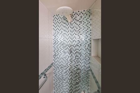 Casa de condomínio à venda com 400m², 7 quartos e 3 vagasBanheiro da Suíte 1